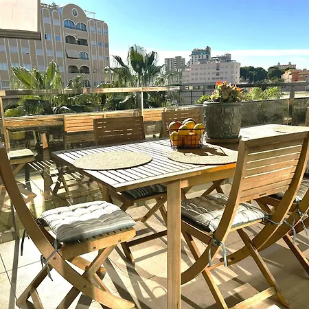 شقة Verano - 2 Bedrooms - Piscina - Garaje *
