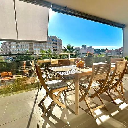 Apartamento Verano - 2 Bedrooms - Piscina - Garaje